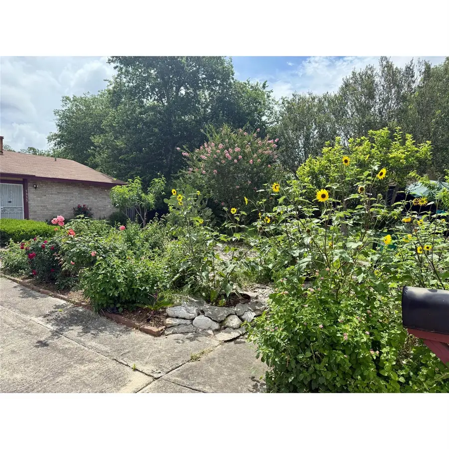 5935 Lake Champlain St, San Antonio, TX 78233 - #3