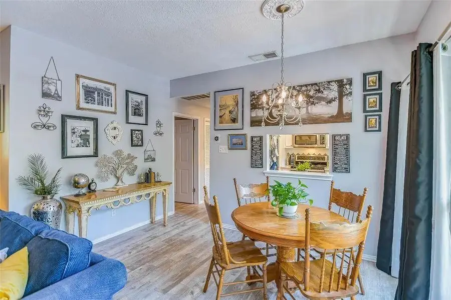 6600 Valleyside Rd #B8, Austin, TX 78731 - #3