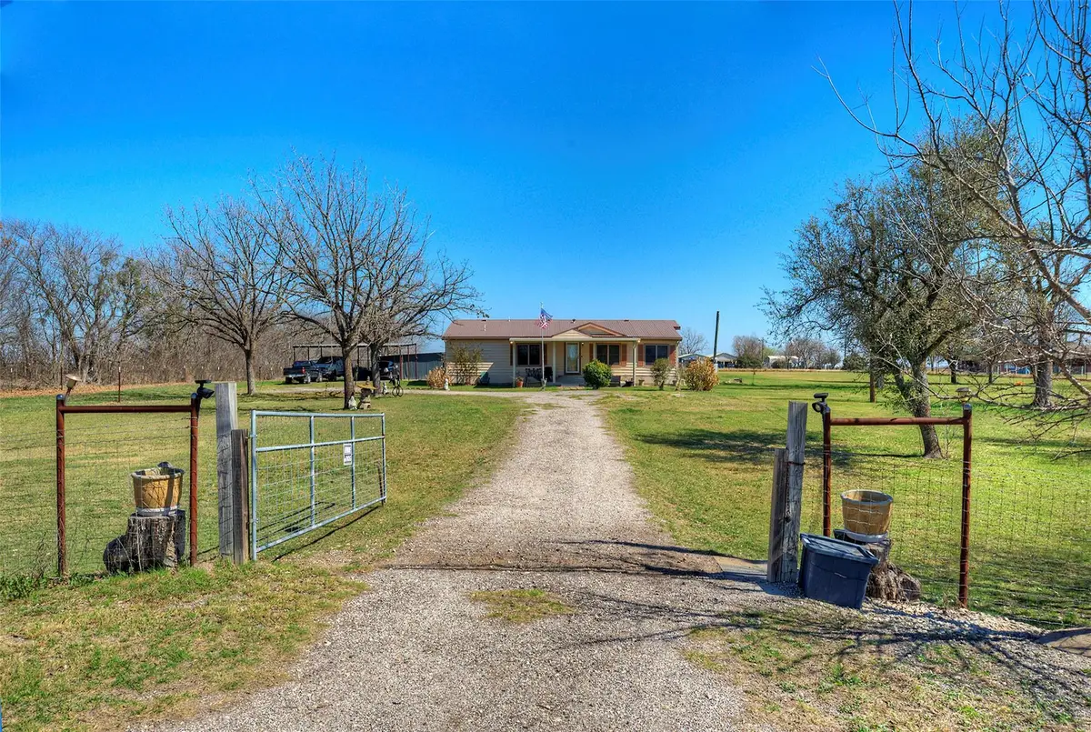 901 County Road 134 Rd, Hutto, TX 78634 - #1