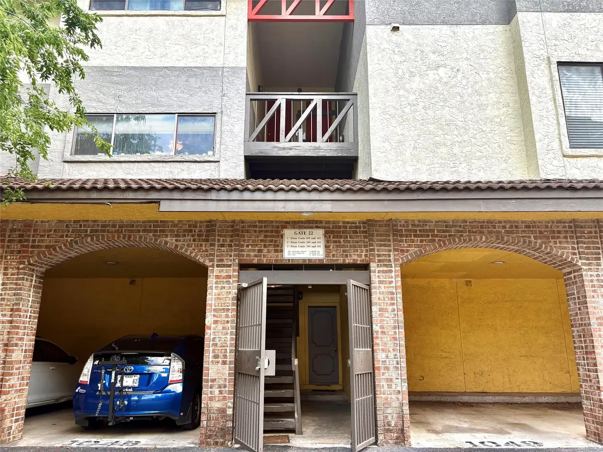 806 W 24th St #202, Austin, TX 78705 - #1