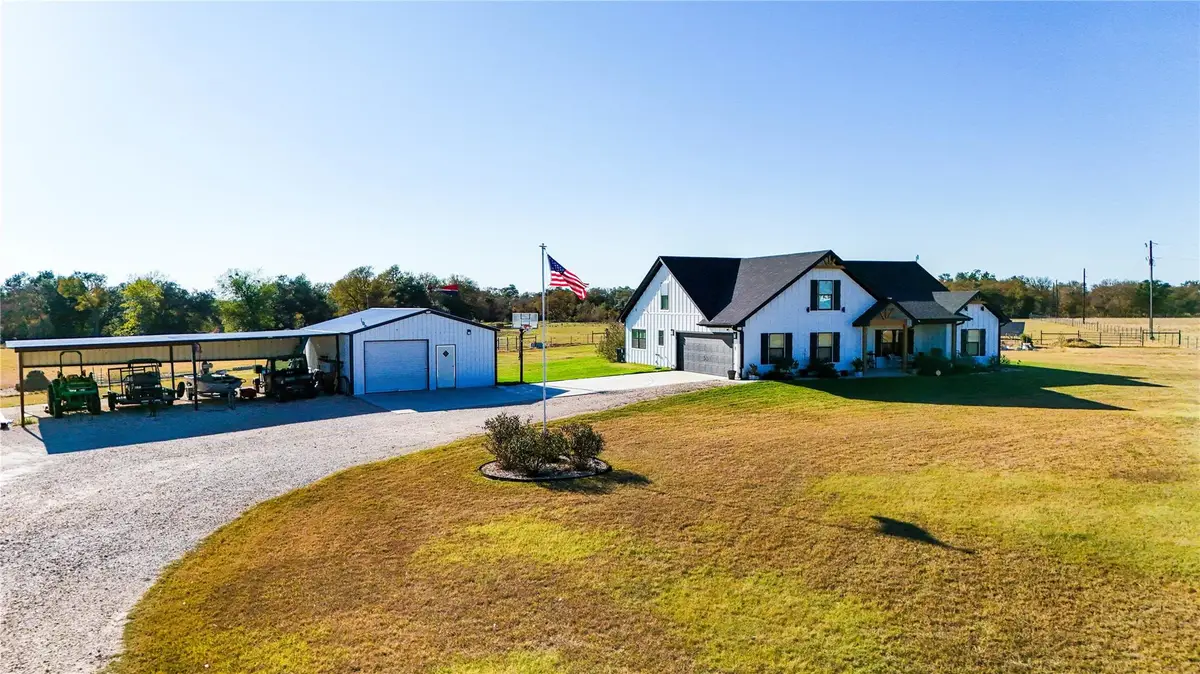 635 County Road 101, Rogers, TX 76569 - Image #1