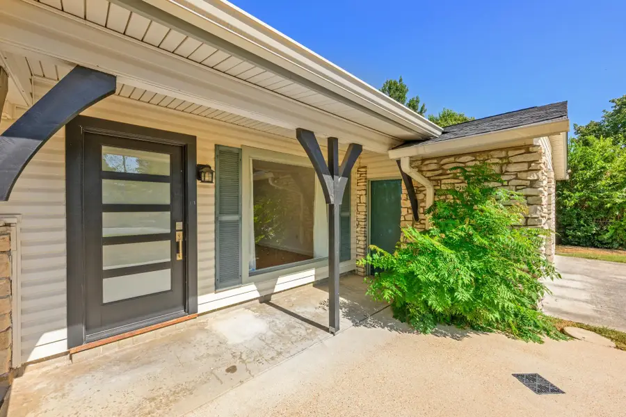 6802 Columbia Dr, Austin, TX 78723 - #3
