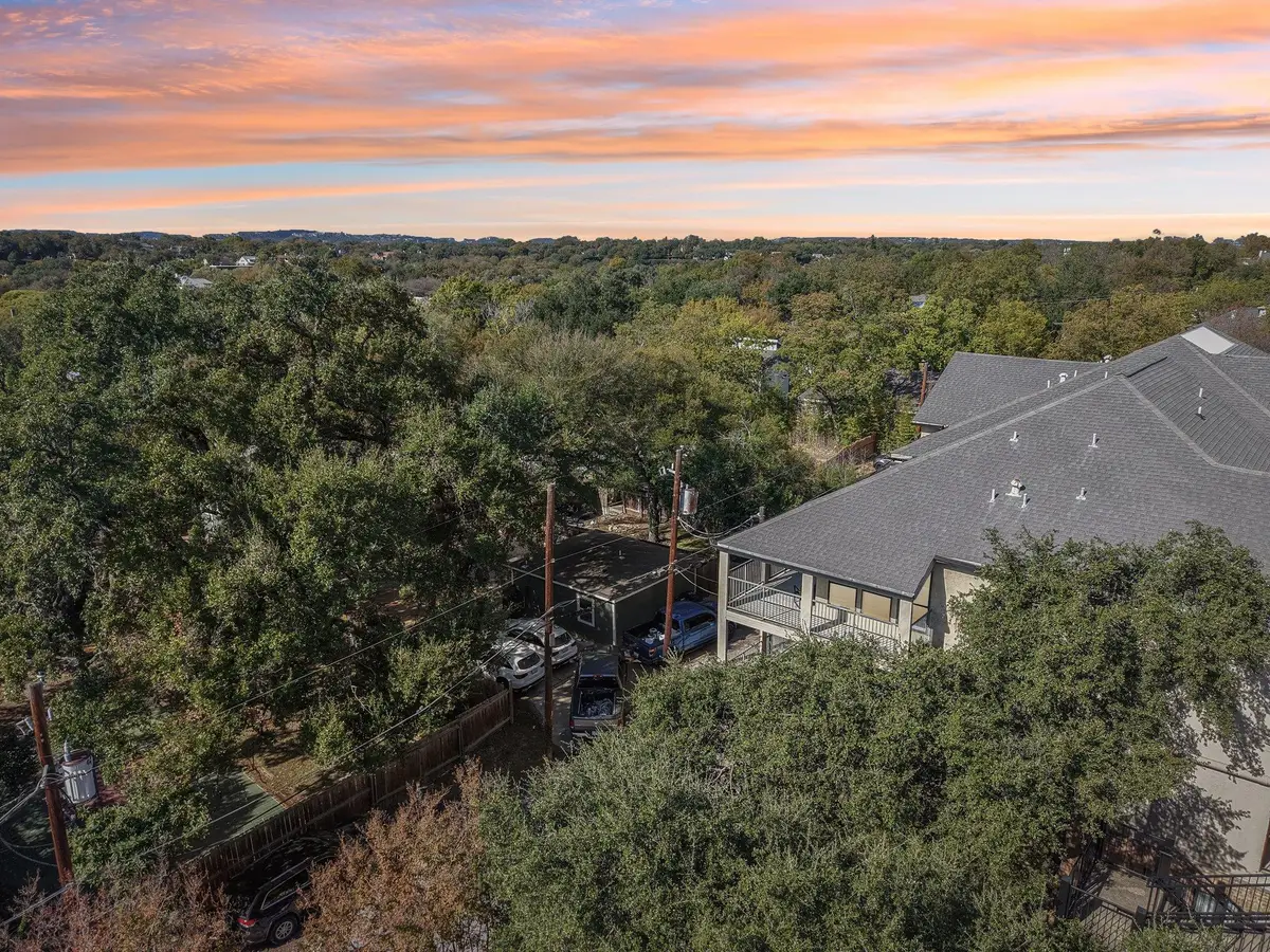 1910 Robbins Pl #301, Austin, TX 78705 - Image #1
