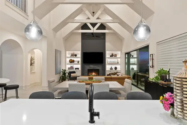 617 Rawson Bnd, Lakeway, TX 78738