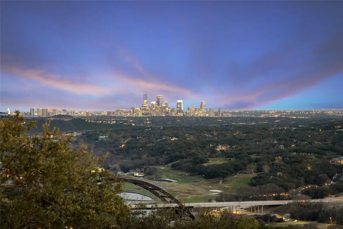 6607 W Courtyard Dr, Austin, TX 78730 - #1