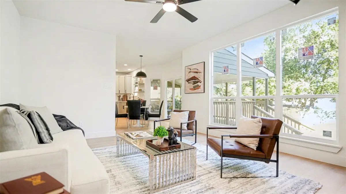 2121 Green Oaks Cir, Round Rock, TX 78664 - Image #1