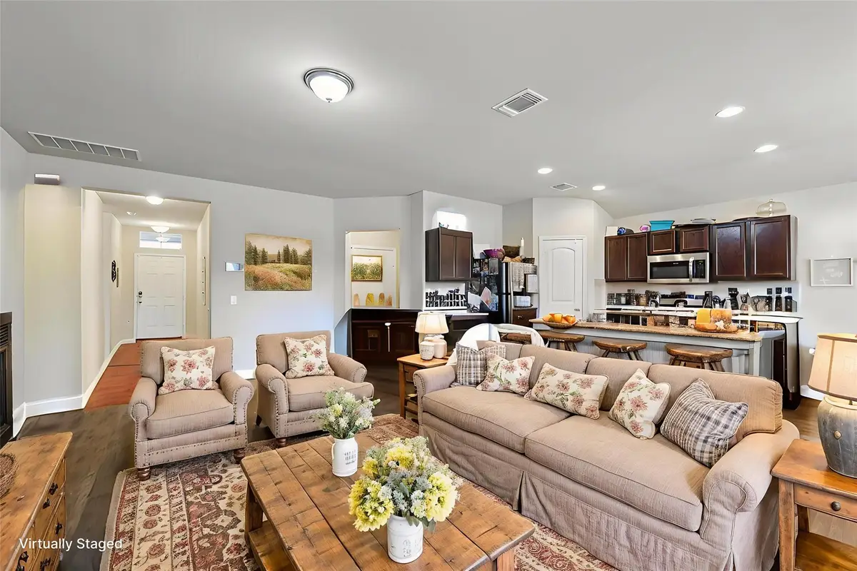 109 San Bernard Trl, Hutto, TX 78634 - Image #1