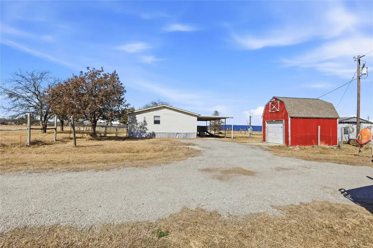 100 Prairie Dr, Jarrell, TX 76537 - #1