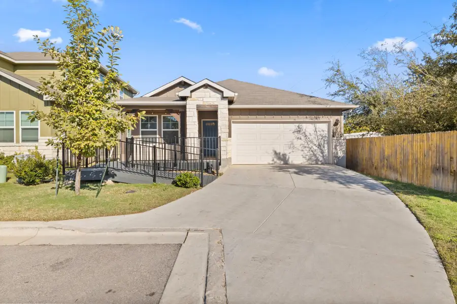 700 Autumn Stem Pl, Manchaca, TX 78748 - Image #2