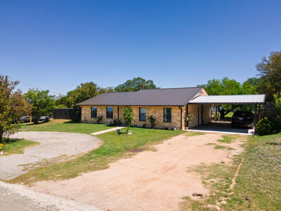 227 Commanche St, Copperas Cove, TX 76522 - #2