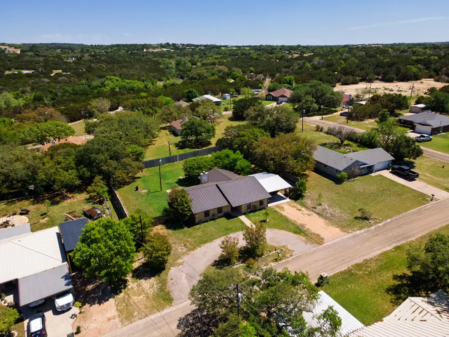 227 Commanche St, Copperas Cove, TX 76522 - #3
