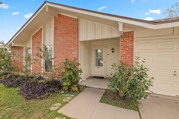 10071 Woodland Village Dr, Austin, TX 78750