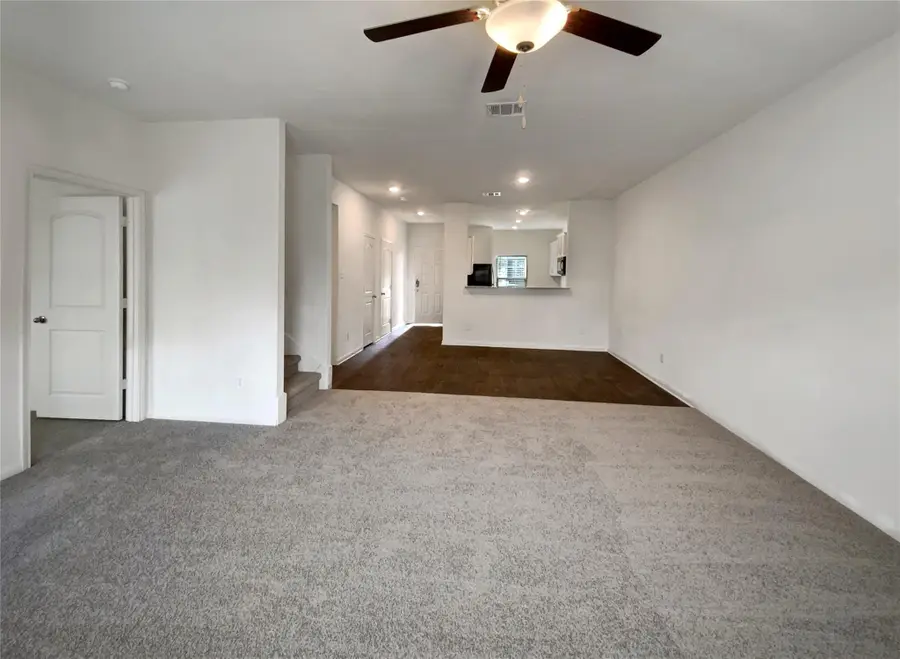 138 Niven Path #26E, Jarrell, TX 76537 - Image #3