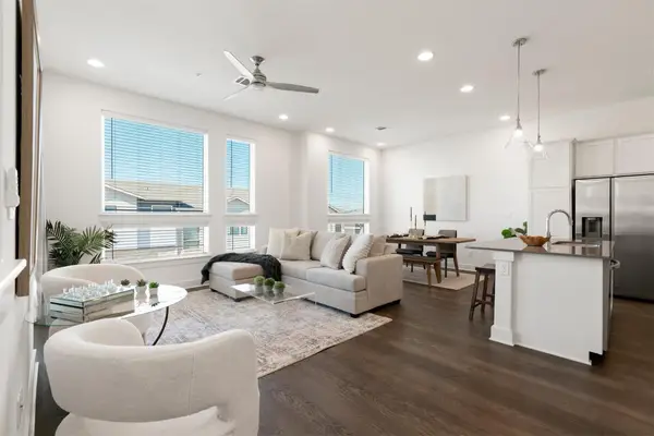 2050 Lohmans Spur Rd #2203, Lakeway, TX 78734