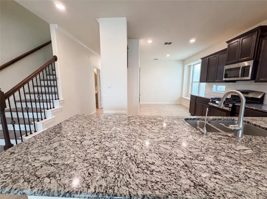 294 Adoquin Trl, Buda, TX 78610 - #2