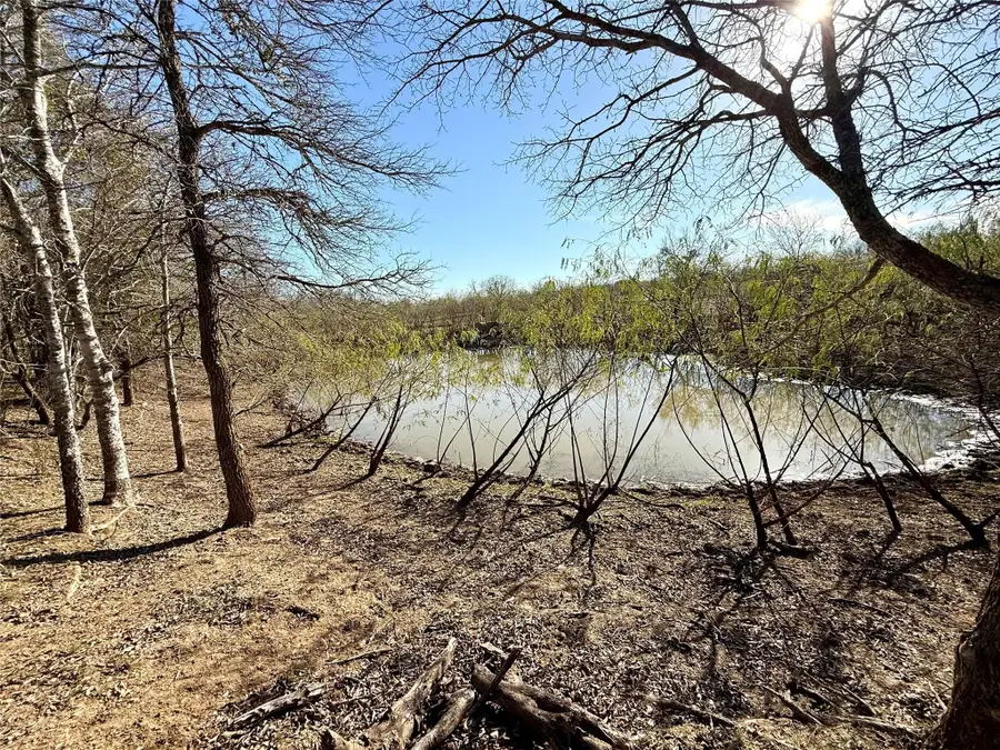 685 Fox Ln, Lockhart, TX 78644 - #2