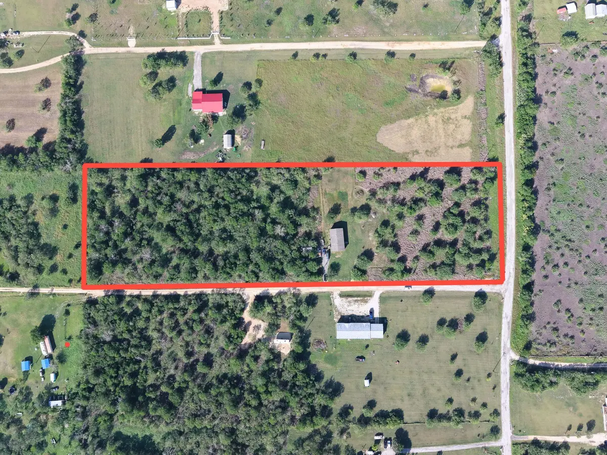 100 Northridge Ln, Martindale, TX 78655 - #1