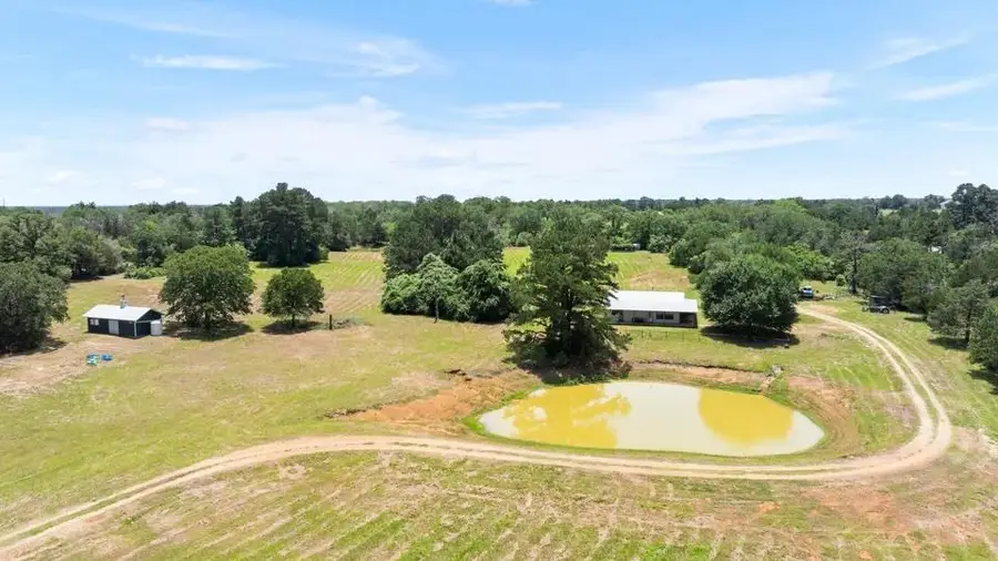 146 Split Oak Rd, Smithville, TX 78957 - #2