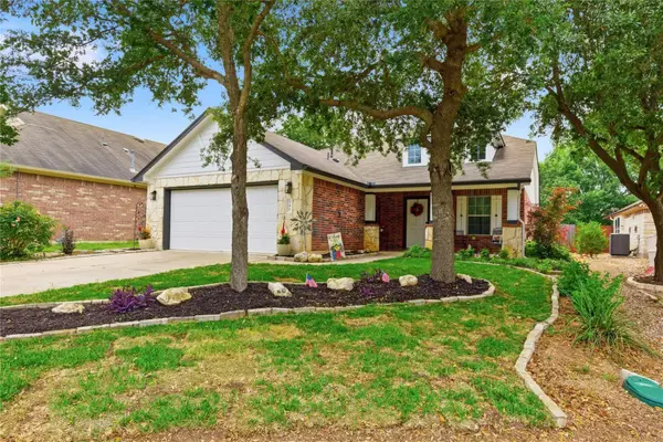 180 Mystic Shadow Ln, Buda, TX 78610