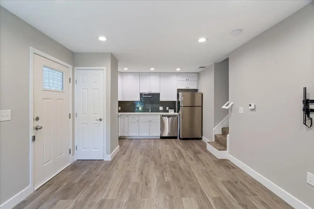 935 La Posada Dr #158, Austin, TX 78752 - Image #1