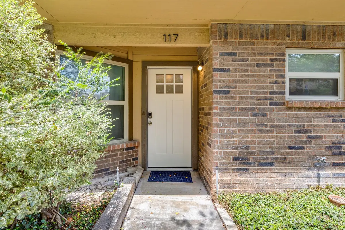 5608 Cougar Dr #117, Austin, TX 78745 - #1