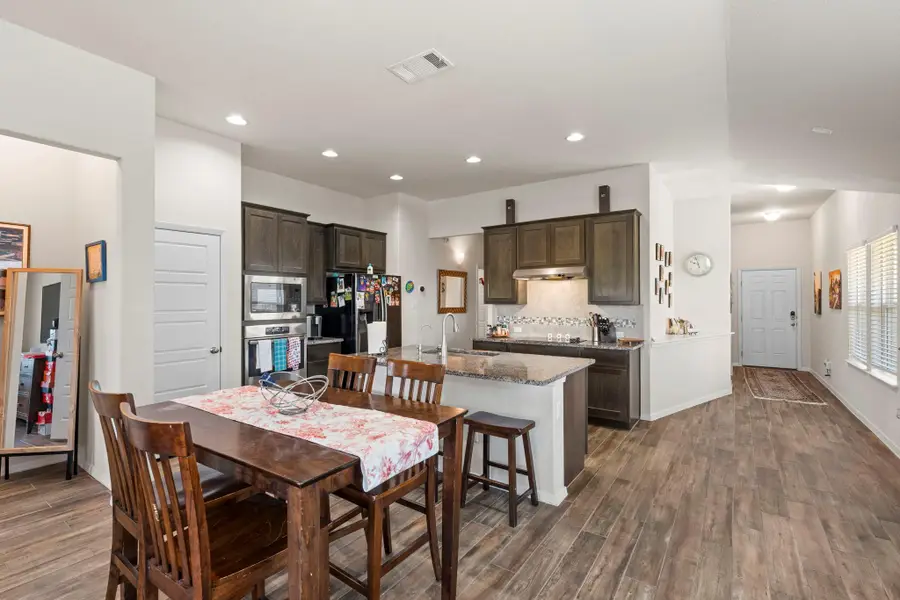 205 Four Star Dr, Elgin, TX 78621 - #3