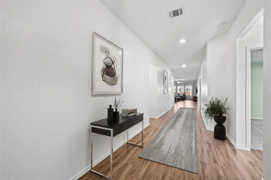 111 Pearland St, Hutto, TX 78634 - Image #3