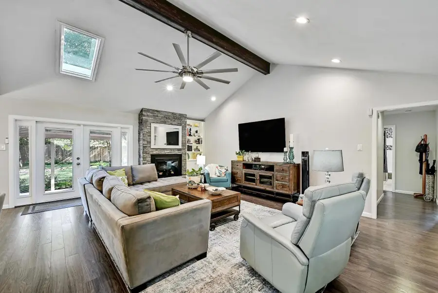 1501 Bluff Dr, Round Rock, TX 78681 - Image #3