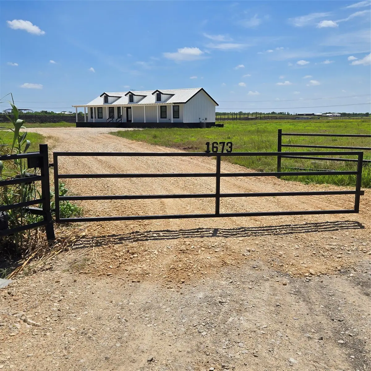 1673 Scull Rd, San Marcos, TX 78666 - #1