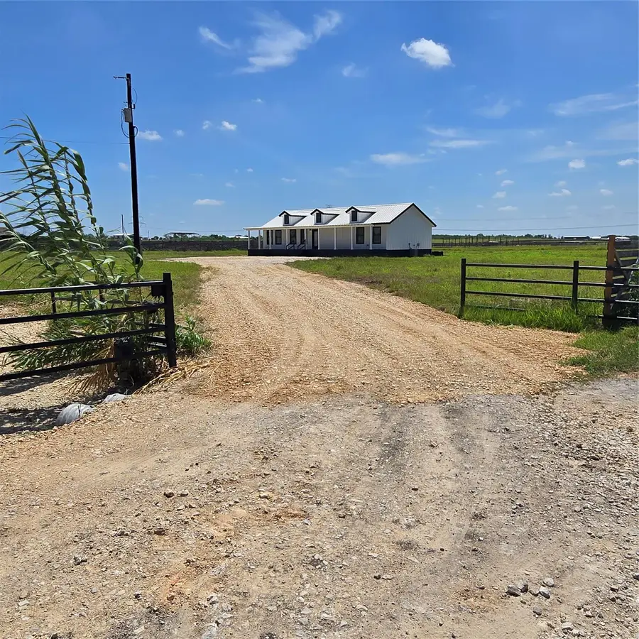 1673 Scull Rd, San Marcos, TX 78666 - #2