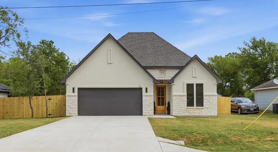 122 W Pauwela Ln, Bastrop, TX 78602 - #1