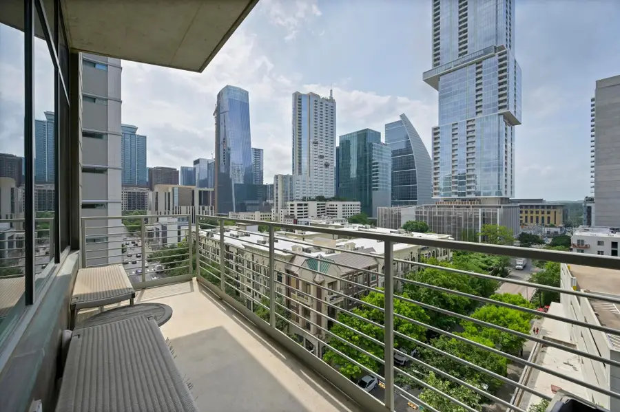 800 W 5th St #808, Austin, TX 78703 - Image #2