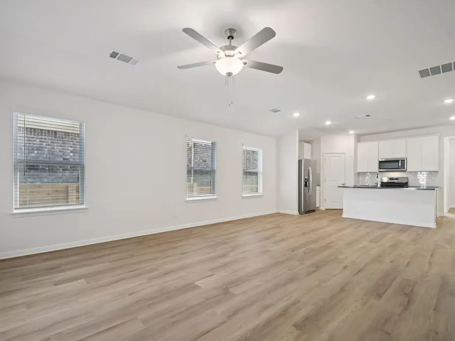687 Clarissa St, Buda, TX 78610 - #2
