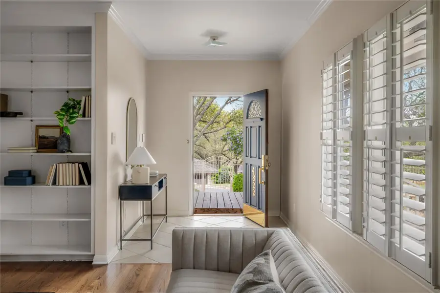 4822 Twin Valley Dr, Austin, TX 78731 - #2