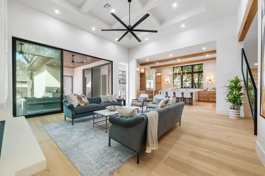 6206 Cary Dr, Austin, TX 78757 - Image #2