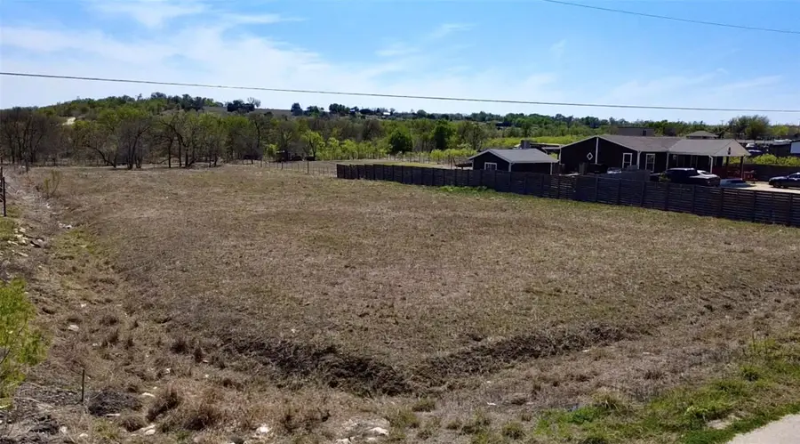 310 Rancho Linda Dr, Lockhart, TX 78644 - #3