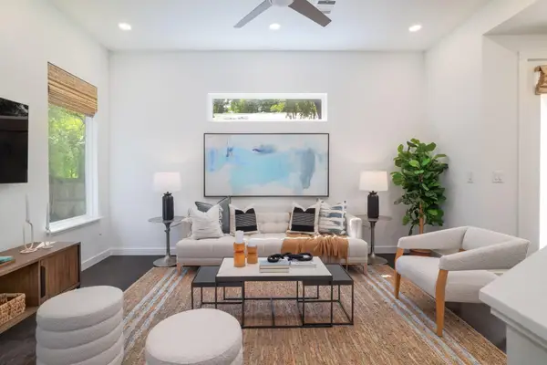 3911 Duval St #2, Austin, TX 78751