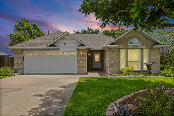 1510 Sunrise Ter, Lockhart, TX 78644
