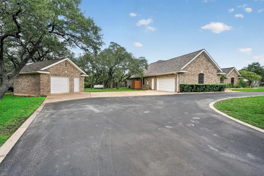 104 Lakewood Trl, Leander, TX 78641 - #2