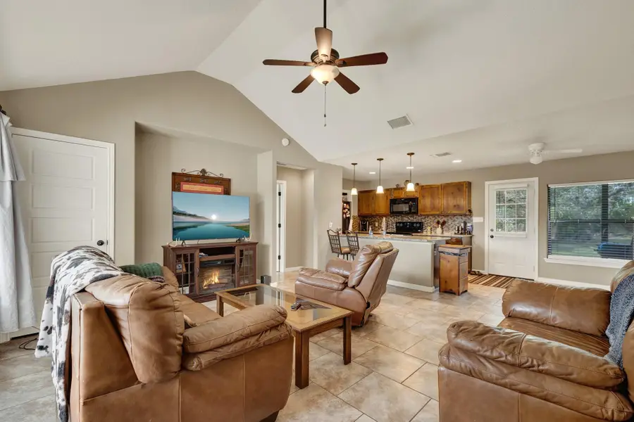 4142 Morningside Way, Canyon Lake, TX 78133 - #3