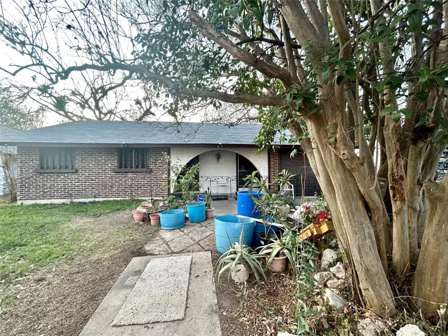 5410 Peppertree Pkwy, Austin, TX 78744 - #2