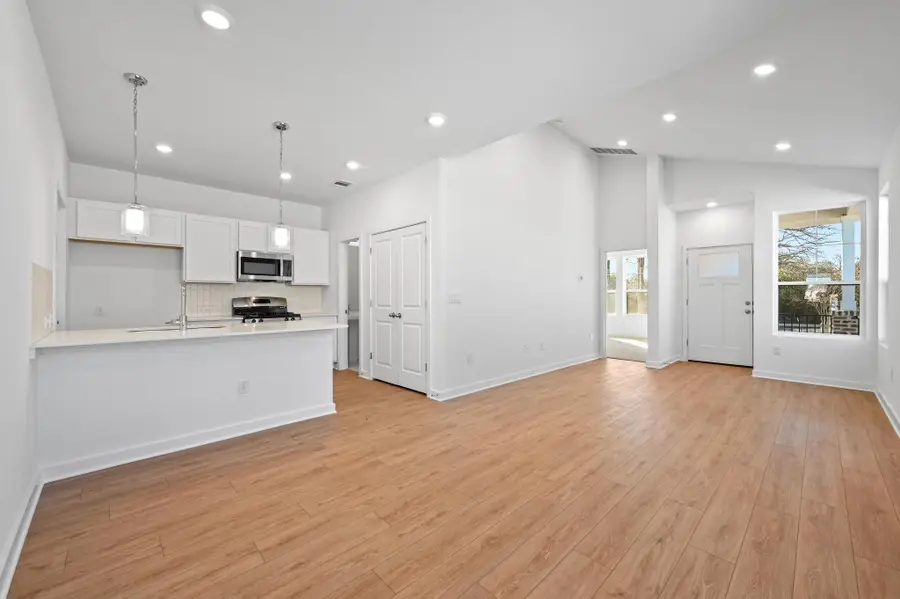 497 Orleanian Dr #C, Buda, TX 78610 - #3