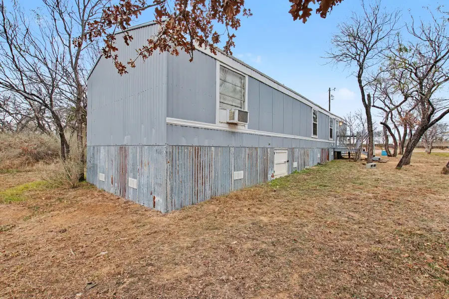 919 Austin St, Kingsland, TX 78639 - #3