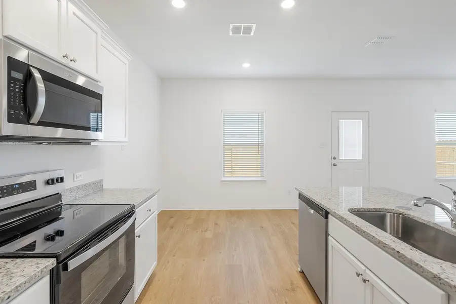 317 Carmel Canyon Trl, Jarrell, TX 76537 - Image #3