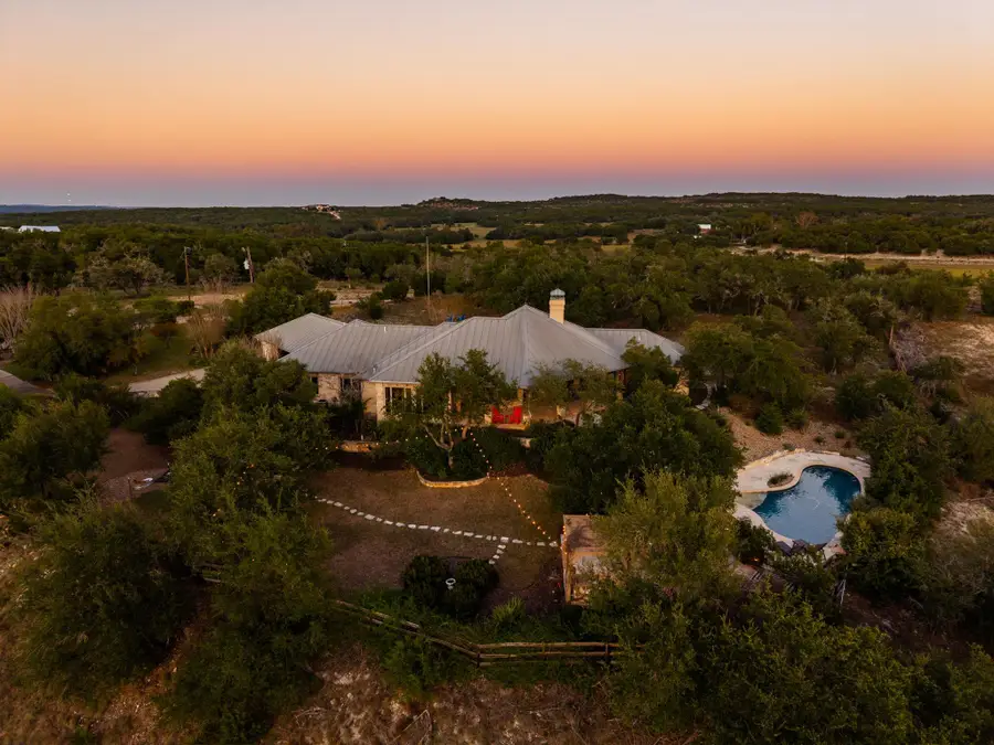 8075 Mount Sharp Rd, Wimberley, TX 78676 - #2