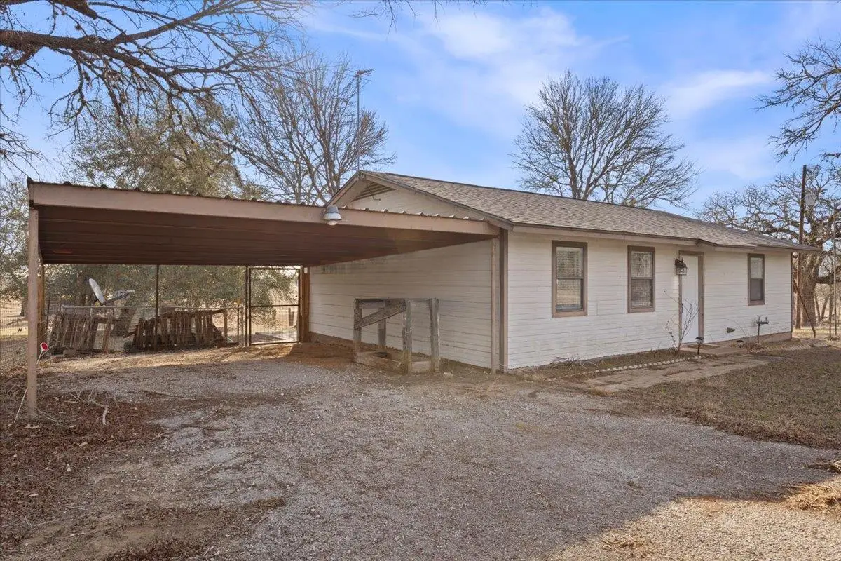 303 Ponderosa Rd, Bastrop, TX 78602 - #1