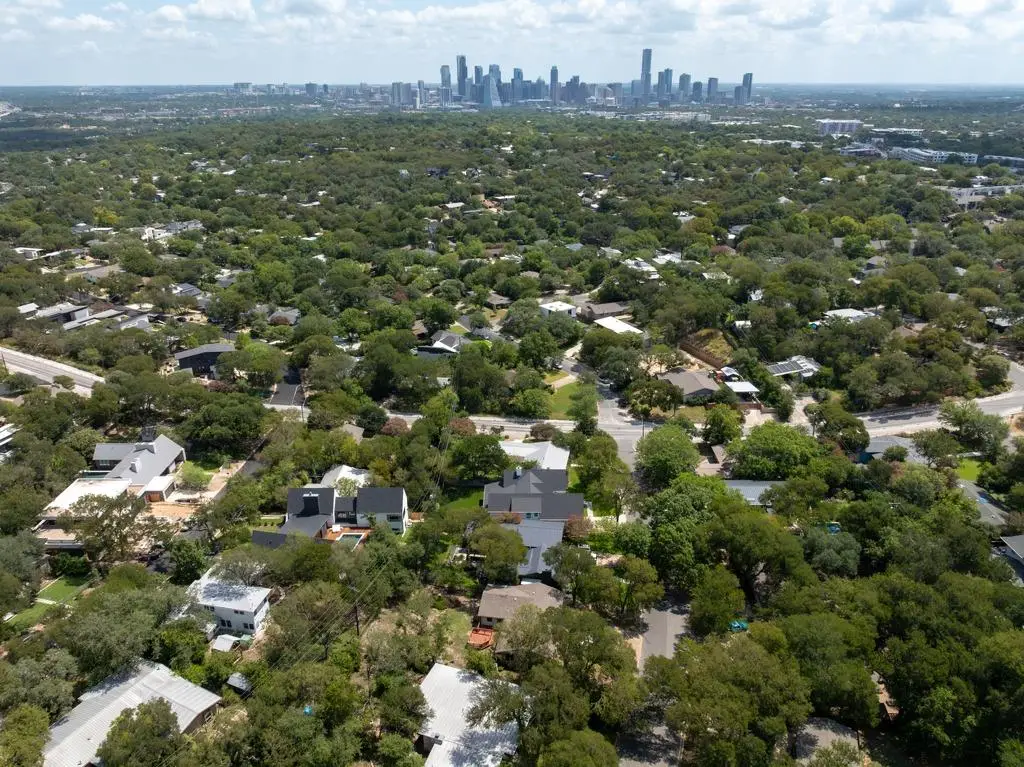 2906 Oakhaven Dr, Austin, TX 78704 - #1