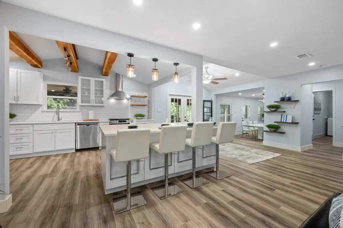 5100 Plumas Ln, Austin, TX 78745 - #1