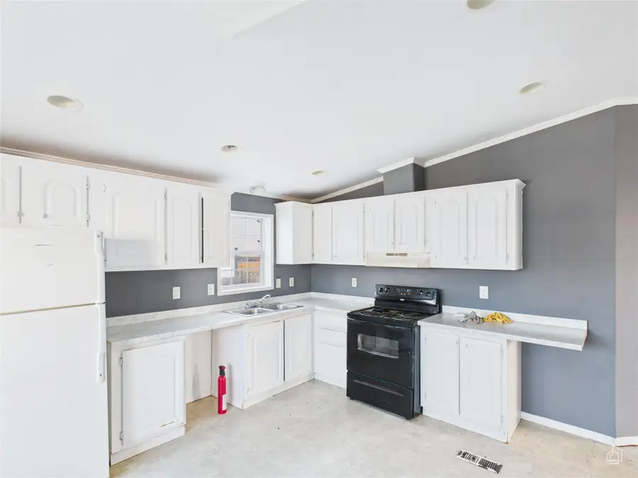 4601 Magin Meadow Dr, Austin, TX 78744 - #2