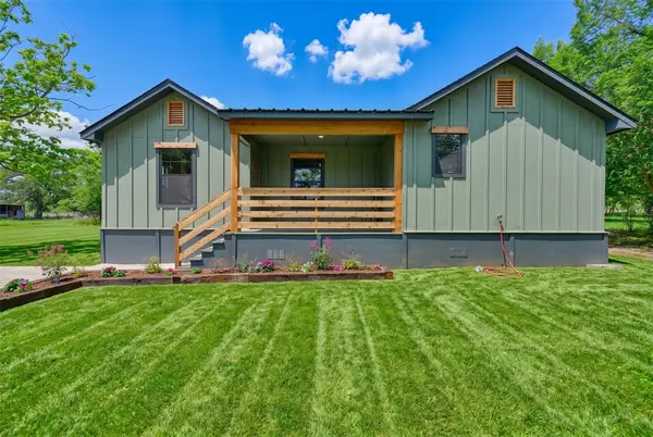 700 Rice St, Rockdale, TX 76567